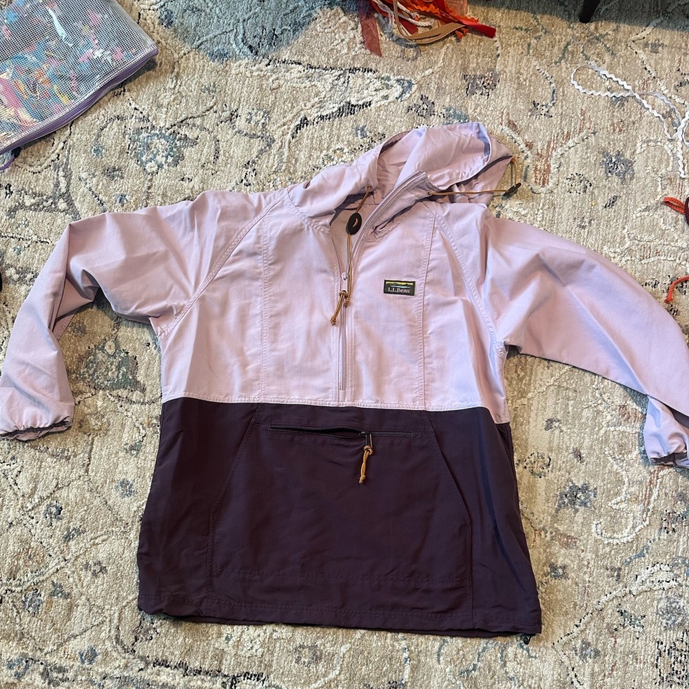 L.L. Bean Women's Mountain Classic Anorak Lavender Ice/Eggplant size Large